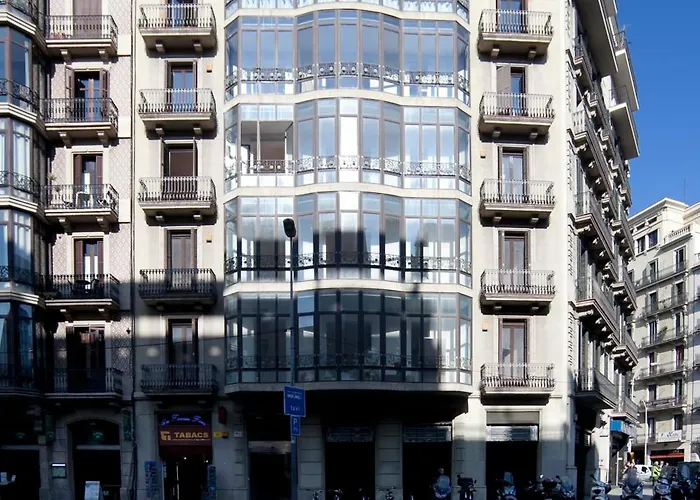 Serennia Apartamentos Ramblas - Placa Catalunya